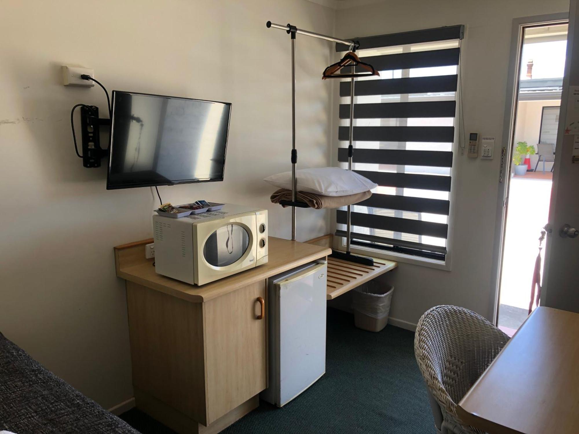 Warwick Vines Motel Extérieur photo