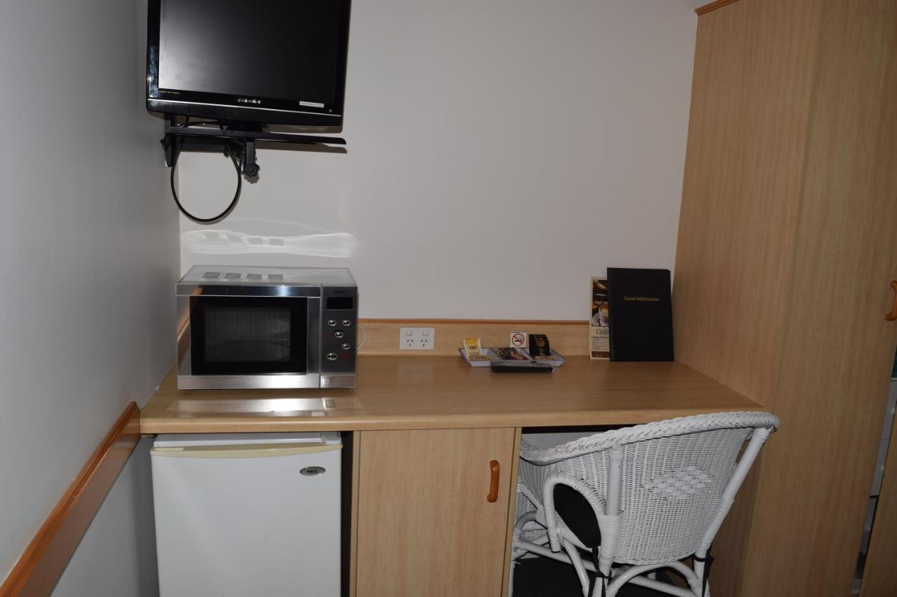 Warwick Vines Motel Extérieur photo