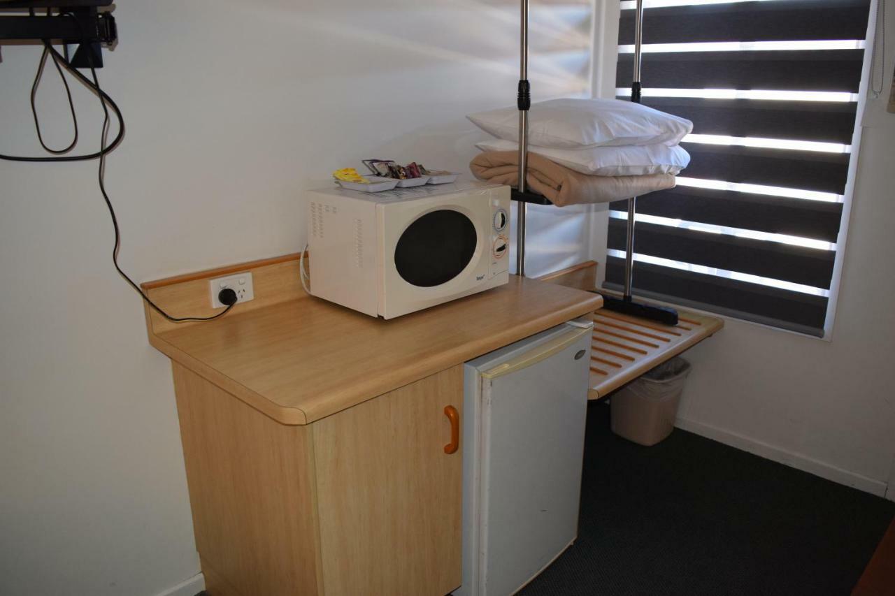 Warwick Vines Motel Extérieur photo