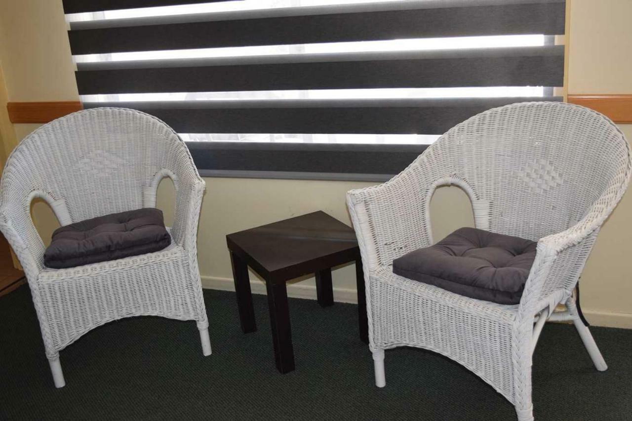 Warwick Vines Motel Extérieur photo